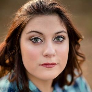 Meet your Posher, Elora